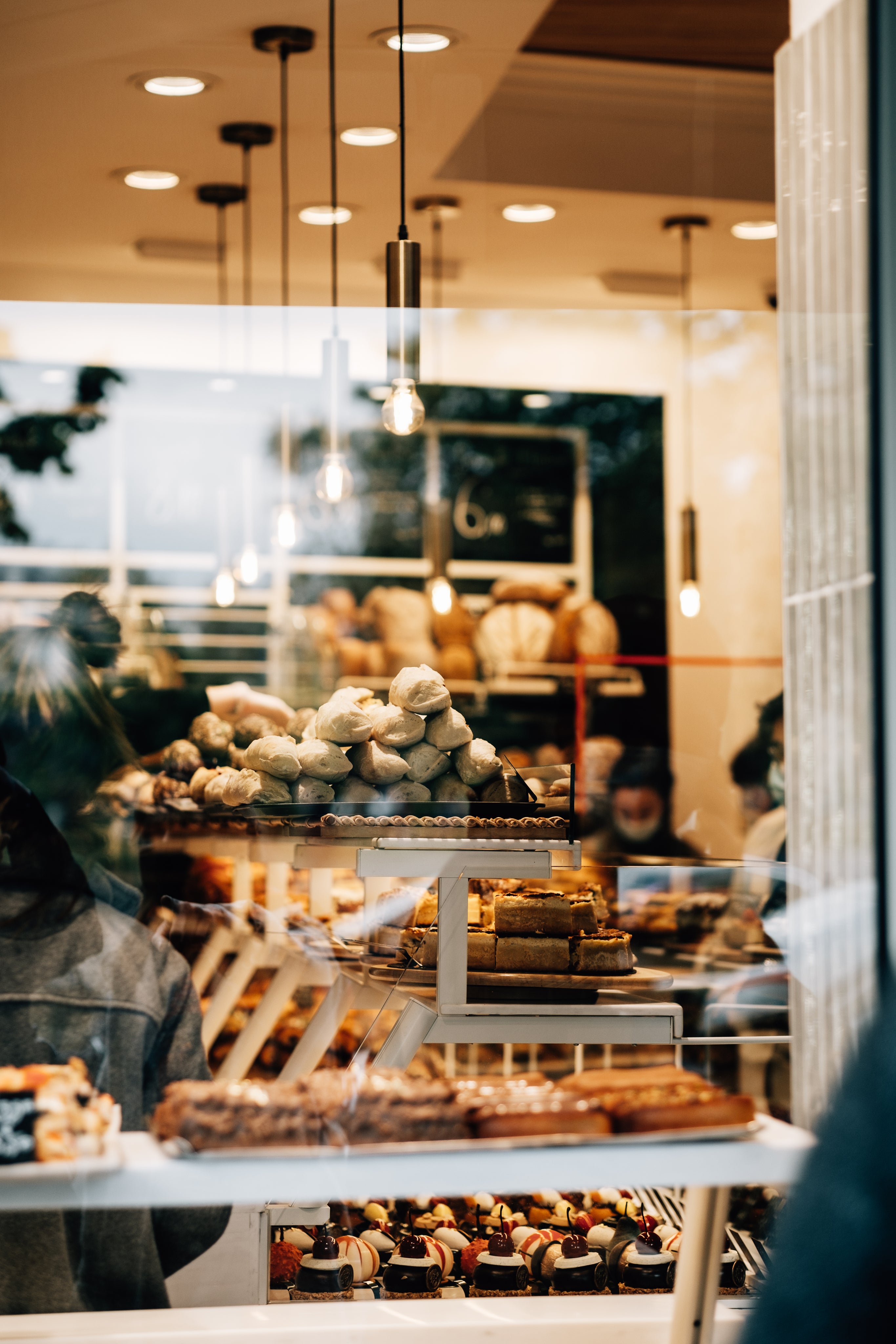 Vitrina expositora de panadería y pastelería